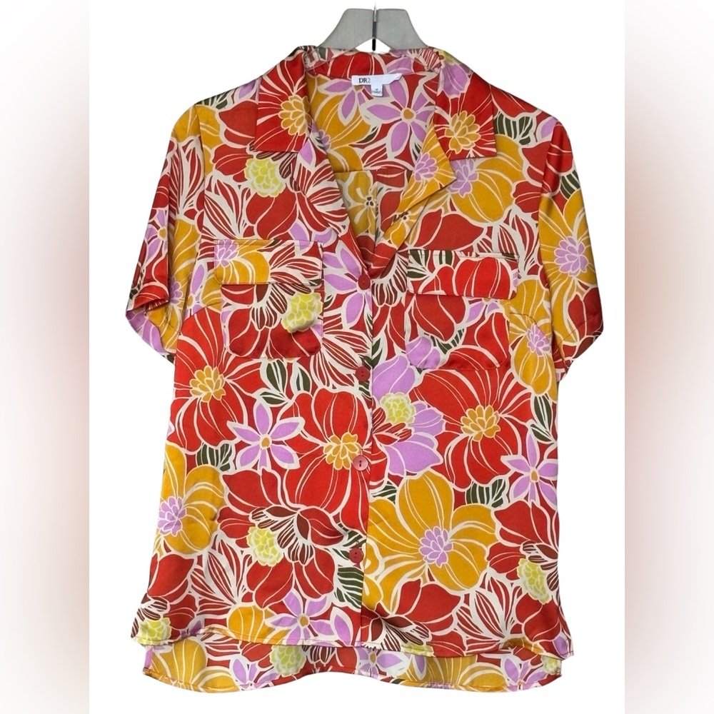 DR2 Satin Tropical Button Up NWOT